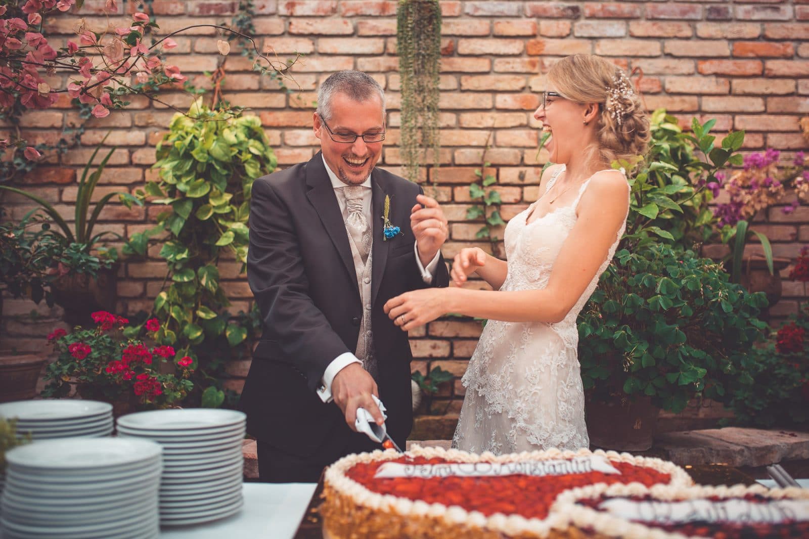 Hochzeitsfotograf Alte Gärtnerei Taufkirchen | Hochzeitsfotograf München | Hochzeitsfotograf München Hochzeitsfotograf Alte Gärtnerei Taufkirchen - Hochzeitsfotograf Alte Gärtnerei Taufkirchen - Hochzeitsfotograf Alte Gärtnerei Taufkirchen