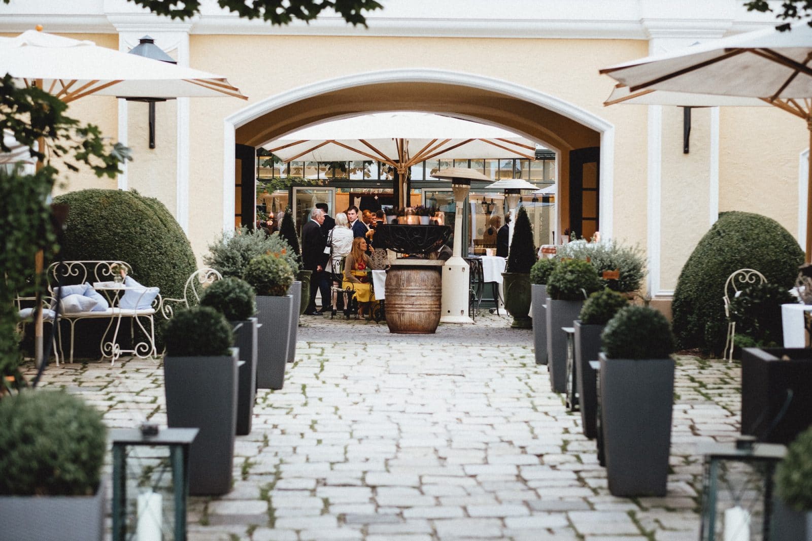 Hochzeitsfotograf Gutsgasthof Stangl Neufarn | Hochzeitsfotograf München | Hochzeitsfotograf München Hochzeitsfotograf Gutsgasthof Stangl Neufarn - Hochzeitsfotograf Gutsgasthof Stangl Neufarn - Hochzeitsfotograf Gutsgasthof Stangl Neufarn