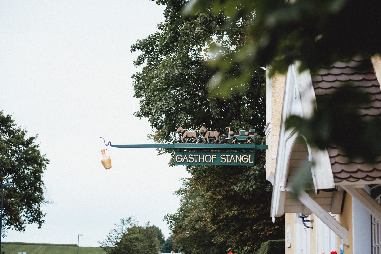 Hochzeitsfotograf Gutsgasthof Stangl Neufarn | Hochzeitsfotograf München | Hochzeitsfotograf München Hochzeitsfotograf Gutsgasthof Stangl Neufarn - Hochzeitsfotograf Gutsgasthof Stangl Neufarn - Hochzeitsfotograf Gutsgasthof Stangl Neufarn