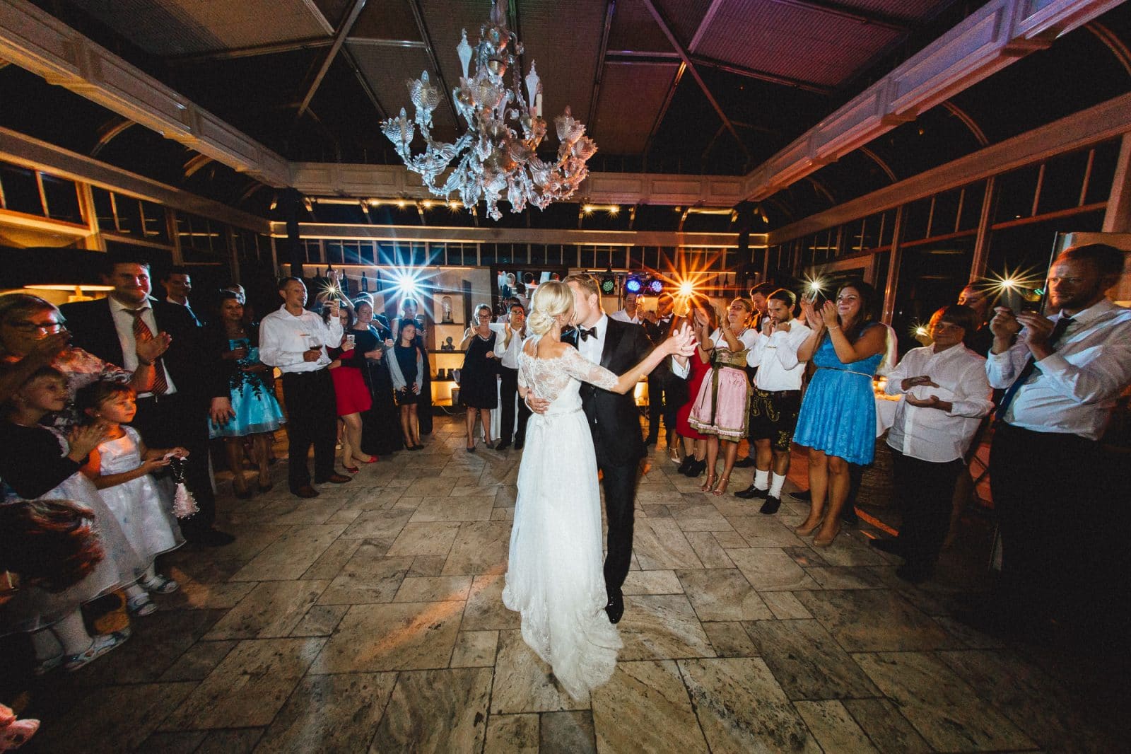 Hochzeitsfotograf Gutsgasthof Stangl Neufarn | Hochzeitsfotograf München | Hochzeitsfotograf München Hochzeitsfotograf Gutsgasthof Stangl Neufarn - Hochzeitsfotograf Gutsgasthof Stangl Neufarn - Hochzeitsfotograf Gutsgasthof Stangl Neufarn